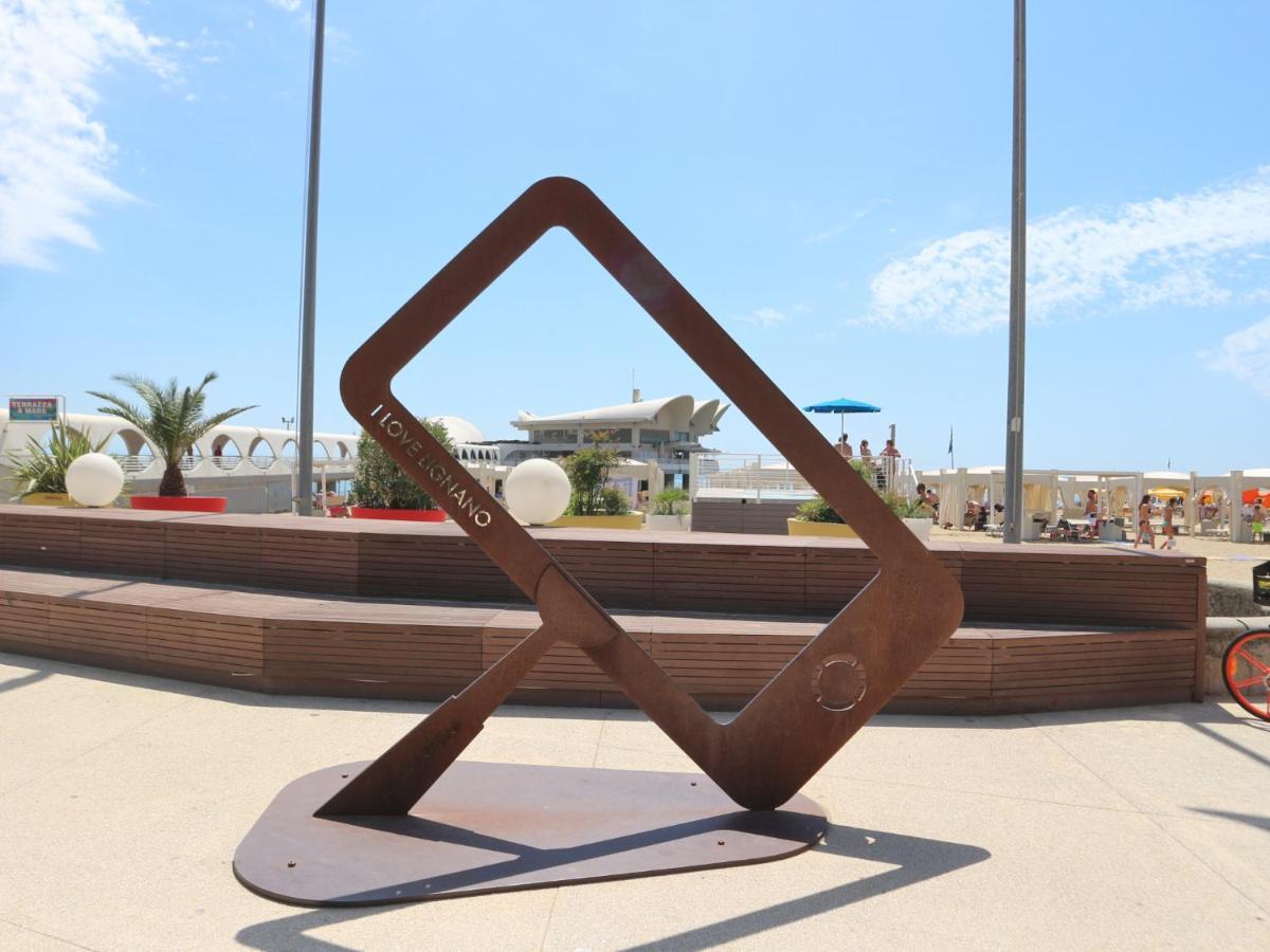 Letizia Apartment Lignano Sabbiadoro Luaran gambar