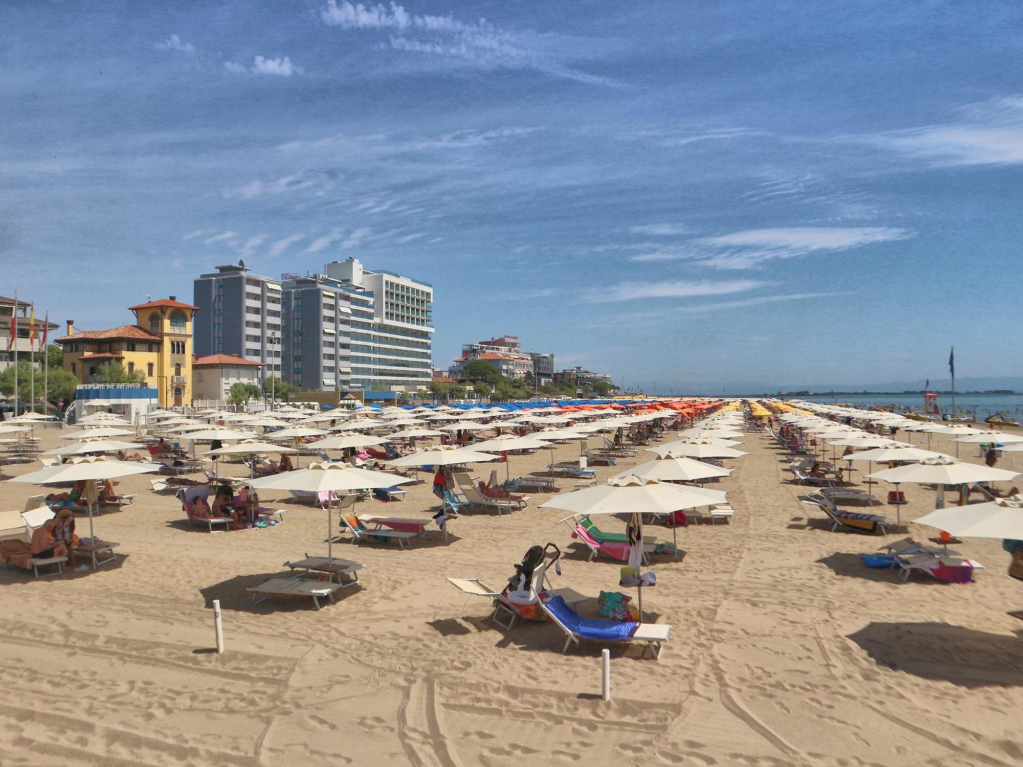 Letizia Apartment Lignano Sabbiadoro Luaran gambar