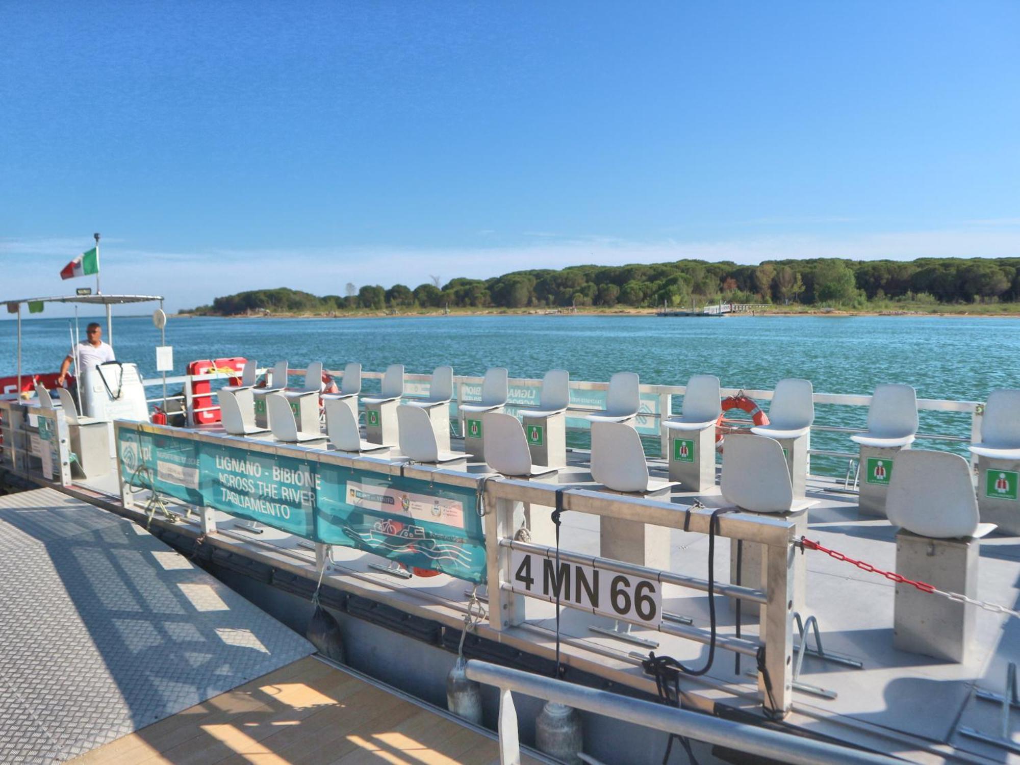 Letizia Apartment Lignano Sabbiadoro Luaran gambar