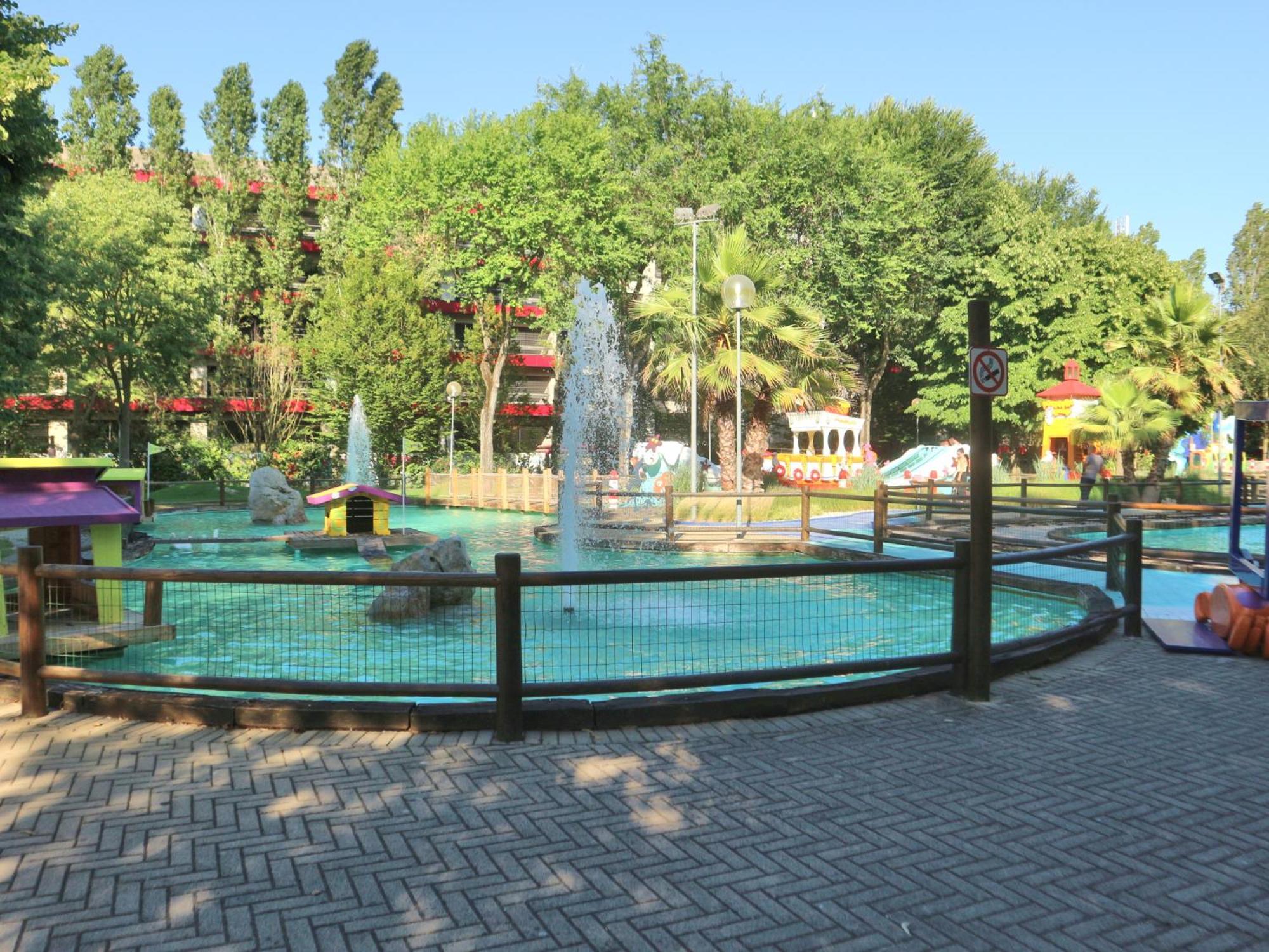 Letizia Apartment Lignano Sabbiadoro Luaran gambar